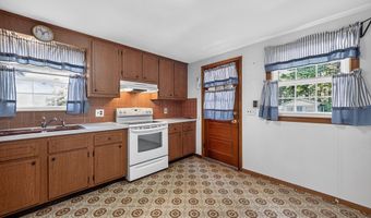 1 Ridgeway Ave, Billerica, MA 01821