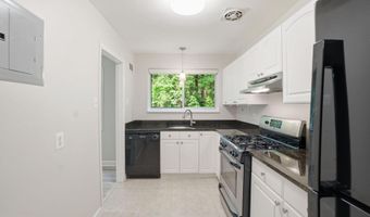 10607 KENILWORTH Ave K-202, Bethesda, MD 20814