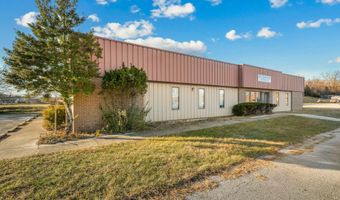 1307 Haden St, Ava, MO 65608