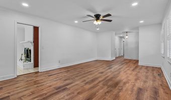 107 Barnett Dr, Bishopville, SC 29010