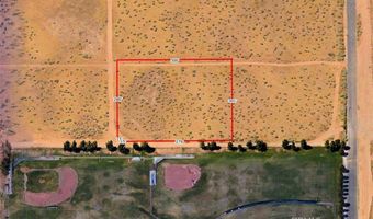 35 Tenaya Rd, Apple Valley, CA 92307