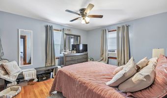 70 Sage Ave, Bridgeport, CT 06610