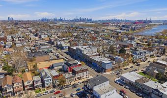 671 BROADWAY, Bayonne, NJ 07002