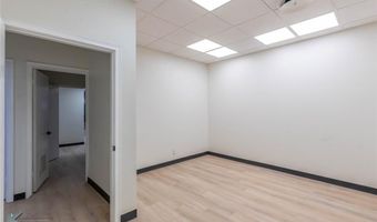 317 N Willis St Suite 2, Abilene, TX 79603