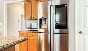 705 Redrift Ct, Alpharetta, GA 30005