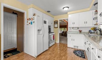 9869 Melbourne Ave, Allen Park, MI 48101