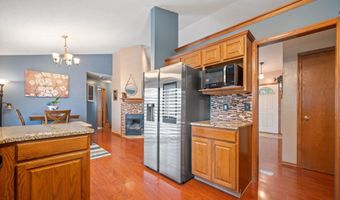 6167 E Quail Ridge Ct, Bel Aire, KS 67220
