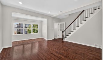 46 E 44TH St, Bayonne, NJ 07002