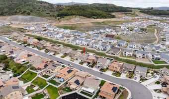 411 Calabrese St, Fallbrook, CA 92028
