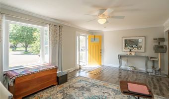 374 Woodlawn Reserve Rd, Akron, OH 44305