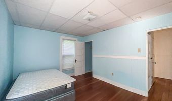 58 Shore Dr, Branford, CT 06405