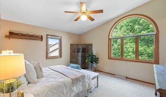 2524 CARRIEDALE Ct, Fitchburg, WI 53711