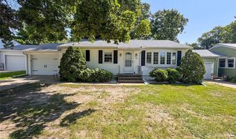 109 S Dubuque St, Anamosa, IA 52205