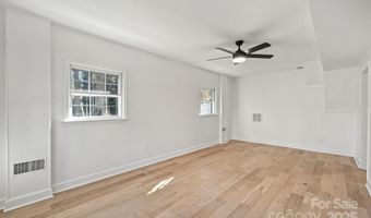 6706 Queensberry Dr, Charlotte, NC 28226