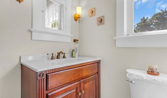 48 Valley Dr, Atlantic Highlands, NJ 07716