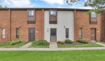 12 King Arthur Ct, Westerville, OH 43081