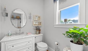 360 Pleasant St, East Providence, RI 02916