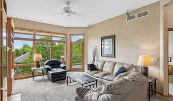 13122 Evermoor Pkwy, Apple Valley, MN 55124