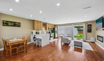 1425 N Wilke Rd, Arlington Heights, IL 60004
