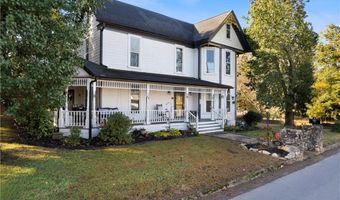 112 Cherry St, Adairsville, GA 30103