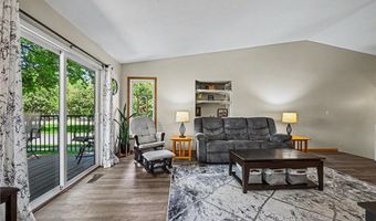 4376 Arden View Ct, Arden Hills, MN 55112