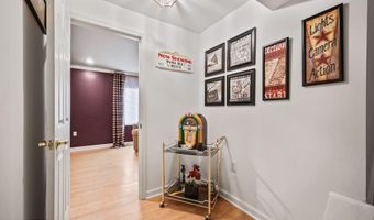 28 Pond View Cir, Barnegat, NJ 08005