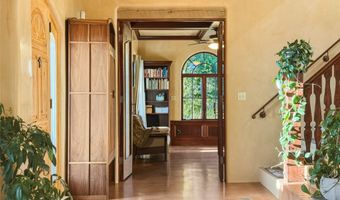 30 Camino Sanador, Santa Fe, NM 87505