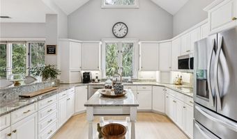 36 Hawthorne Rd, Bluffton, SC 29910