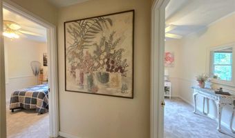 398 N Chillicothe Rd, Aurora, OH 44202