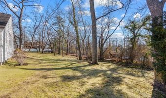 11 Searingtown Rd, Albertson, NY 11507