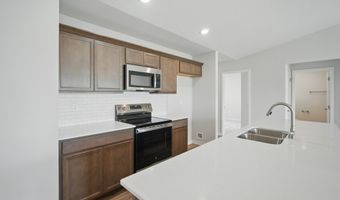 1819 Tuscany Dr SE, Altoona, IA 50009