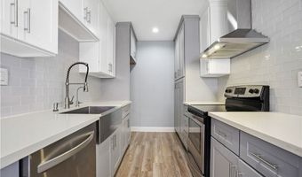 5414 Newcastle Ave 66, Encino, CA 91316