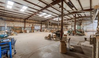 909 C St, Barling, AR 72923