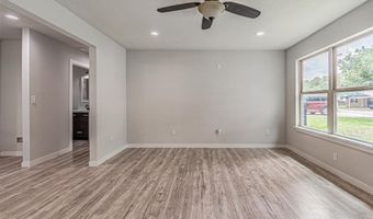 704 N Ray St, Alvarado, TX 76009
