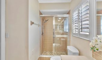 727 FLAMINGO Dr, Apollo Beach, FL 33572