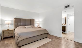 3350 NE 192nd St 4Q-B, Aventura, FL 33180