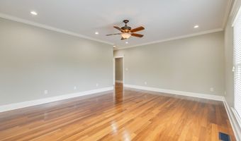 20484 Lake Rd, Abingdon, VA 24211