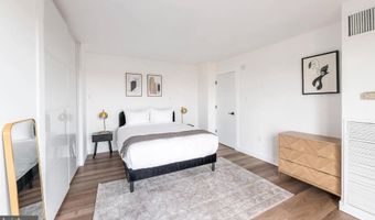 250 S REYNOLDS St 1004, Alexandria, VA 22304