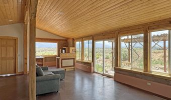 620 Tune Dr, Arroyo Hondo, NM 87513