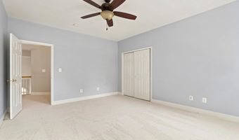 19704 STANFORD HALL Pl, Ashburn, VA 20147