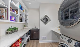 9410 Sanborn Ave SE, Alto, MI 49302