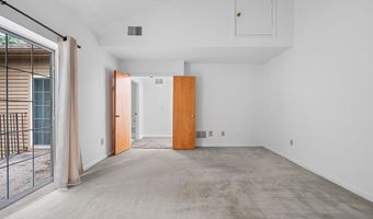 54 Voyagers Ln 54, Ashland, MA 01721