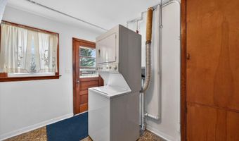 871 S Chatham Ave, Addison, IL 60101