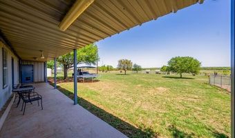 9404 Crow Ln, Adkins, TX 78101