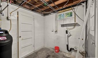 851 S Shilling Ave, Blackfoot, ID 83221