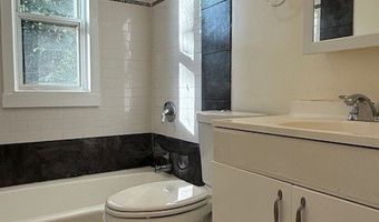 125 High Ridge Dr, Bridgeport, CT 06606