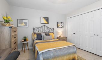132 Hoffman Ave 116, Cranston, RI 02920