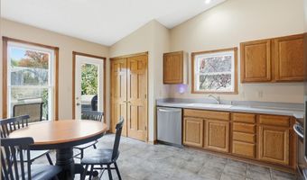 7819 Shannon Lakes Way, Indianapolis, IN 46217