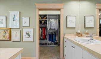 500 Ashland Loop Rd, Ashland, OR 97520