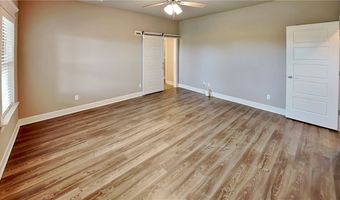 1101 Flat Rock St, Bentonville, AR 72713